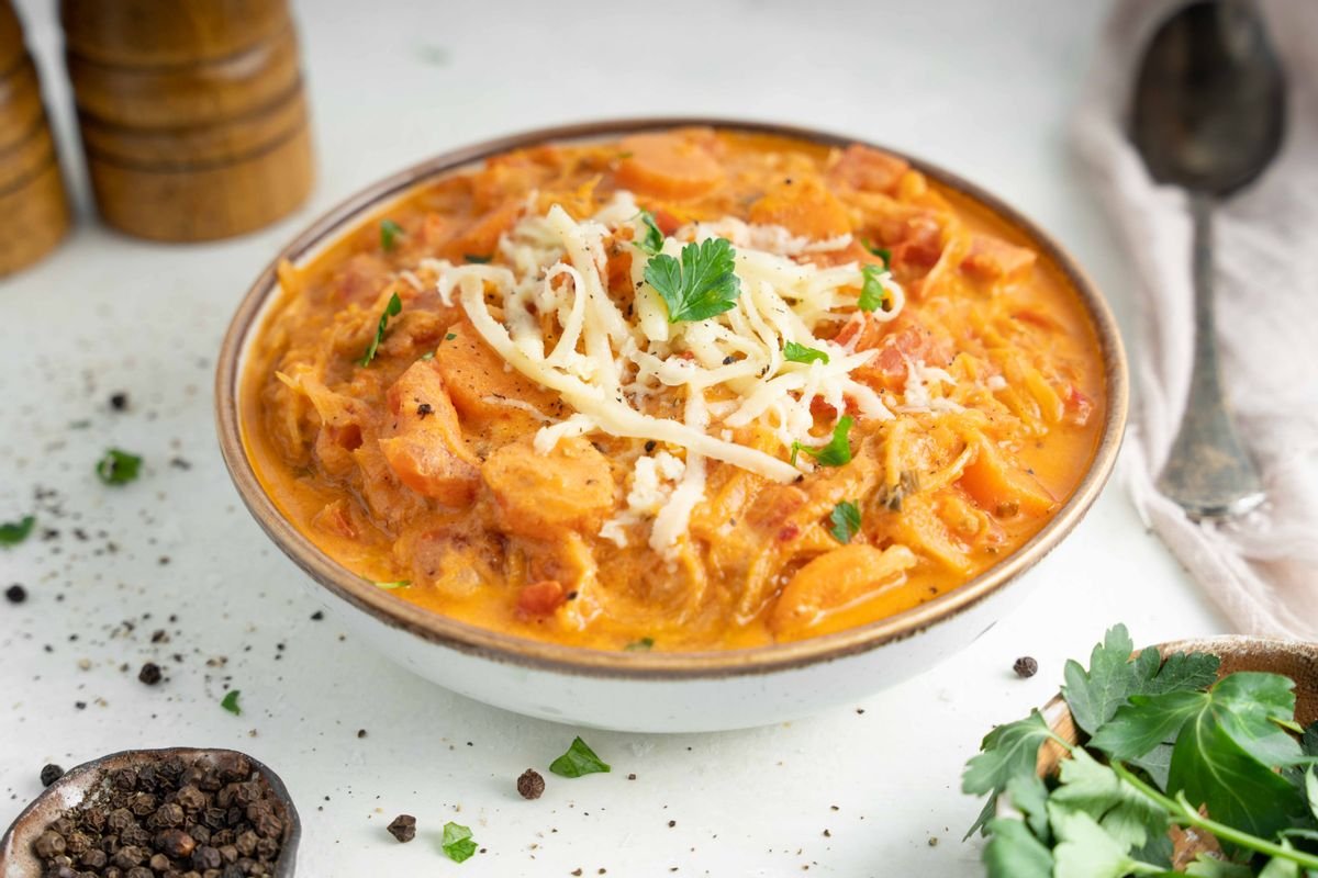 Easy Keto Creamy Tomato Cabbage Soup
