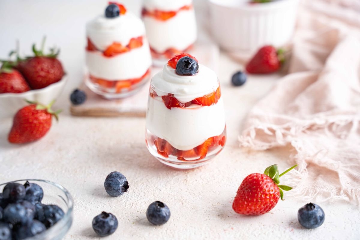 Keto 4th of July Cheesecake Berry Cups