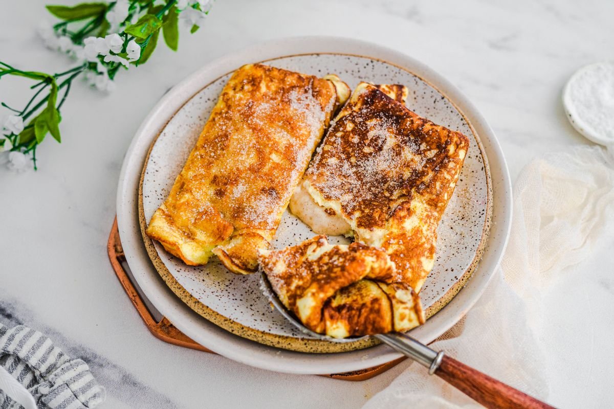 Keto Cinnamon Sugar Cheesecake Chimichanga