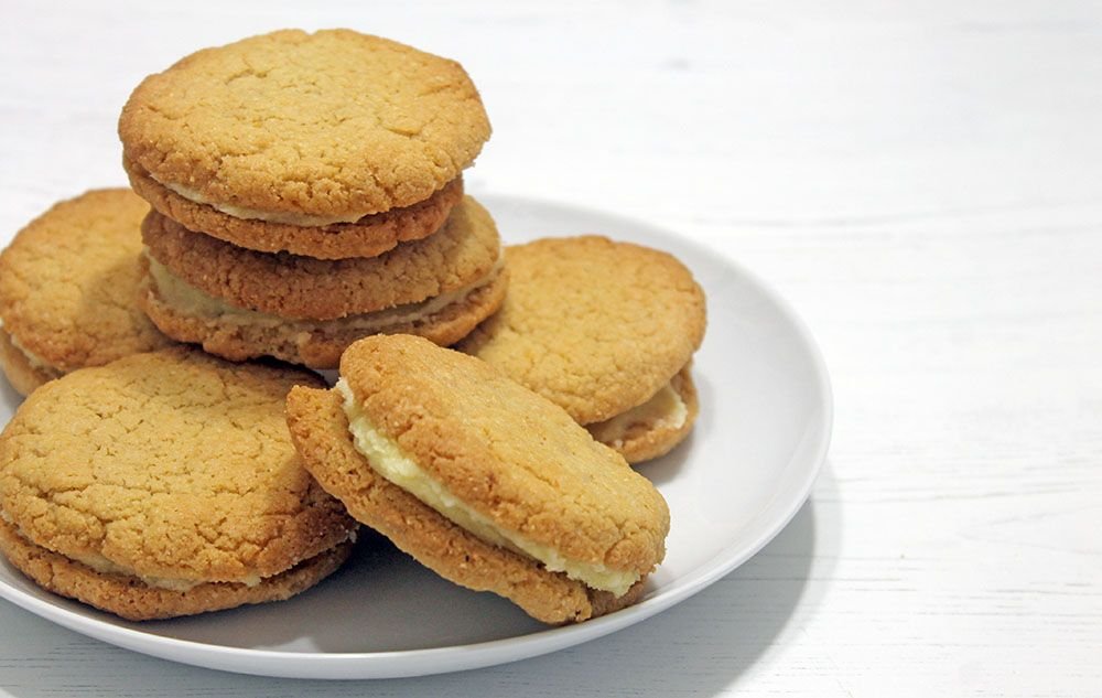 Keto Lemon Sandwich Cookies