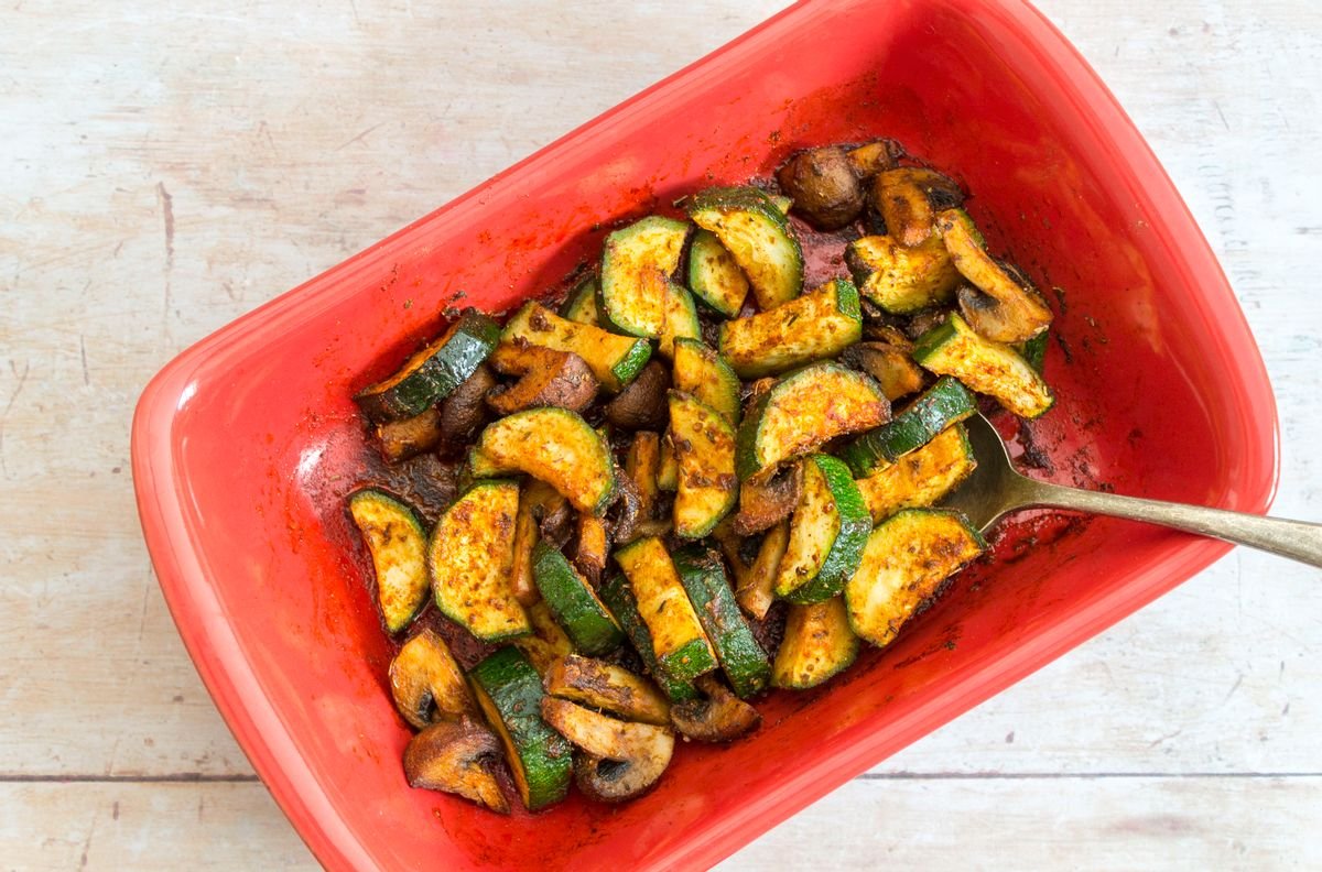 Keto Spicy Mushrooms and Zucchini