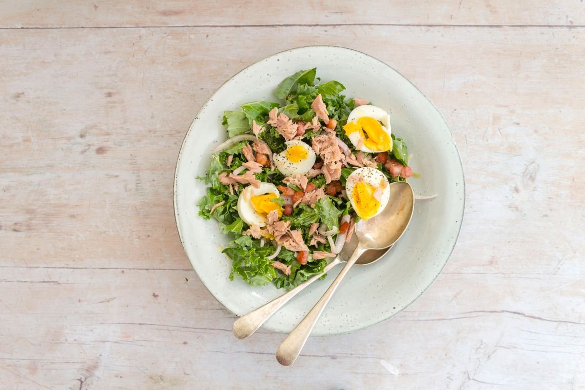 Keto Tuna, Kale and Pancetta Salad