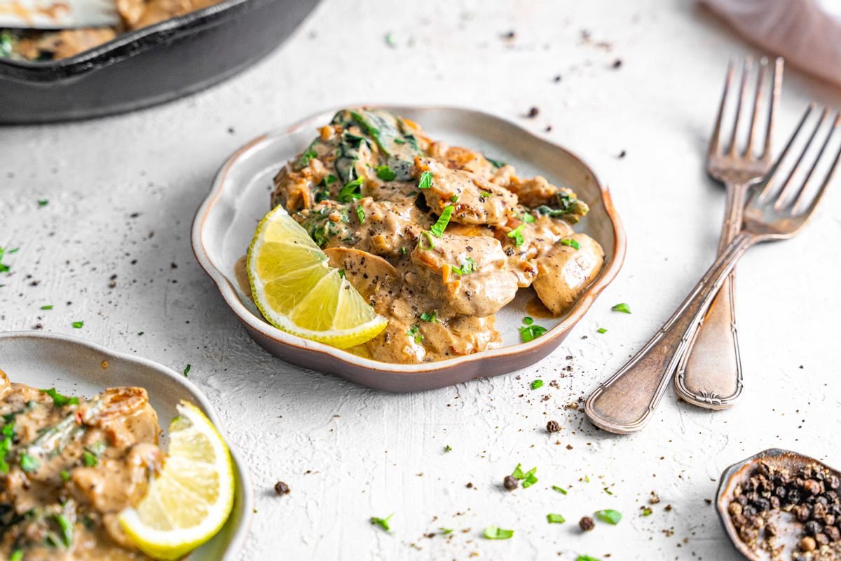 Low-Carb High-Protein Creamy Sun-dried Tomato Chicken