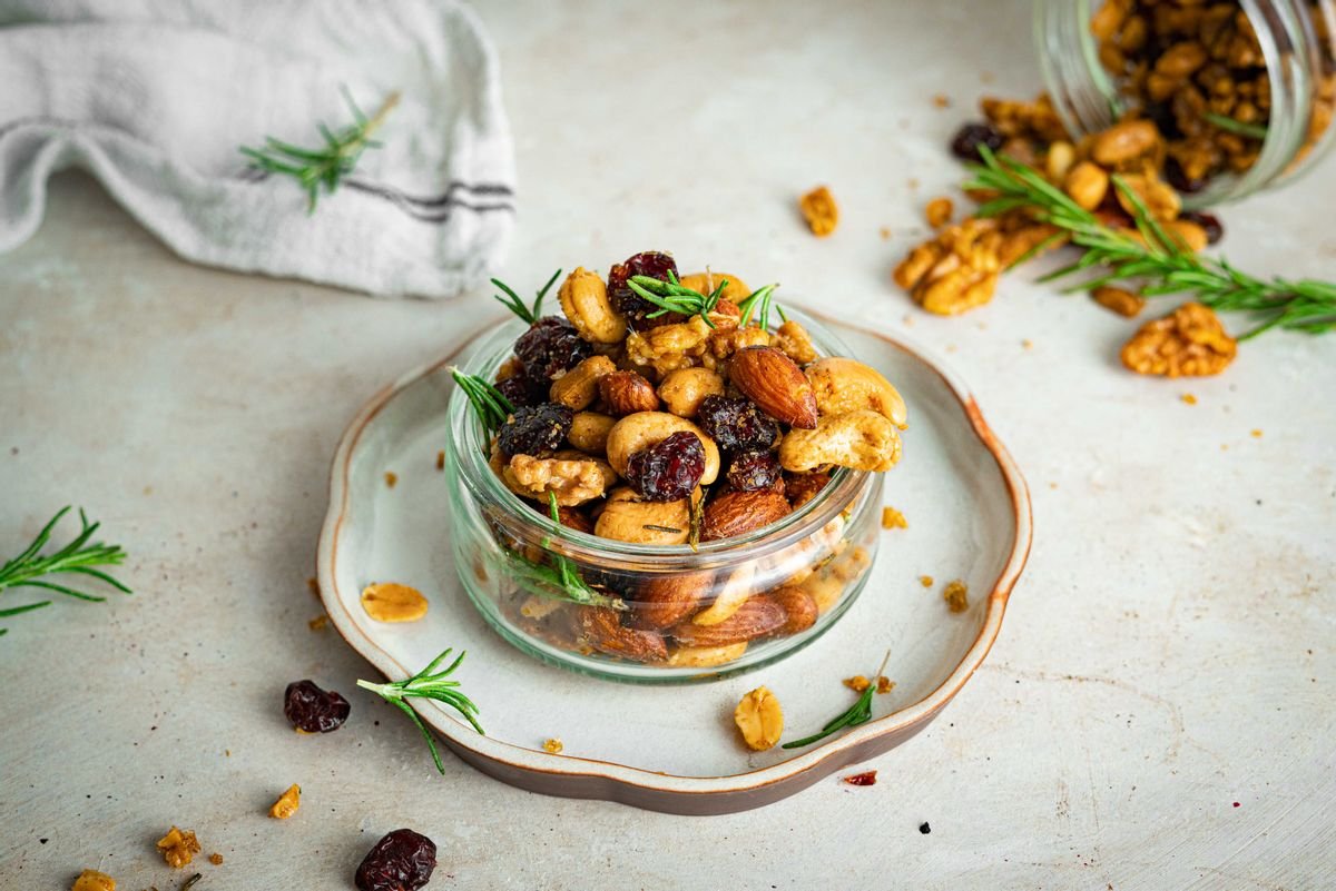 New Year’s Rosemary Roasted Keto Nuts and Cranberry Trail mix